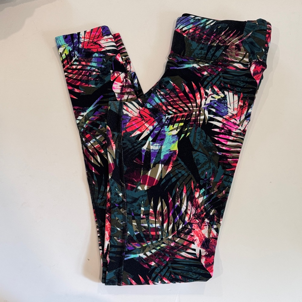 PINK Victoria's Secret Ultimate Vibrant Color Leaf Print Activewear Leggings XS